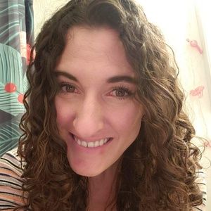 Meet your Posher, Savannah